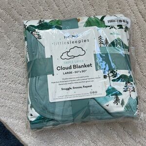 Little sleepies mountains large cloud blanket
